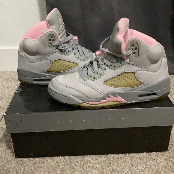 grey and pink 5s